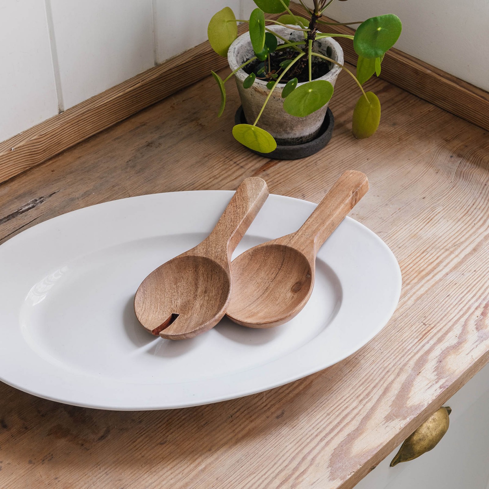 Da Gama Wooden Salad Servers | Tableware | One World