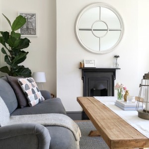 Mixing scandi style with rustic accessories